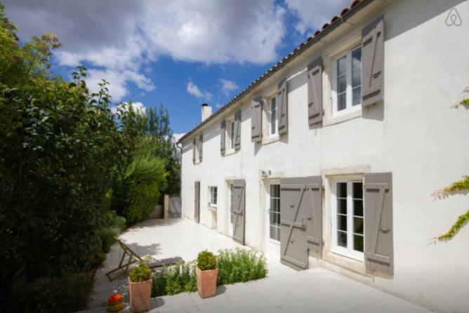 La Tonnelle Fleurie Chambres D'Hotes Sainte-Soulle Buitenkant foto